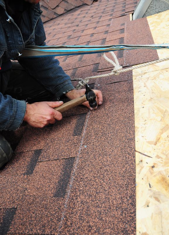 Asphalt Roof Replacement in Callahan, FL
